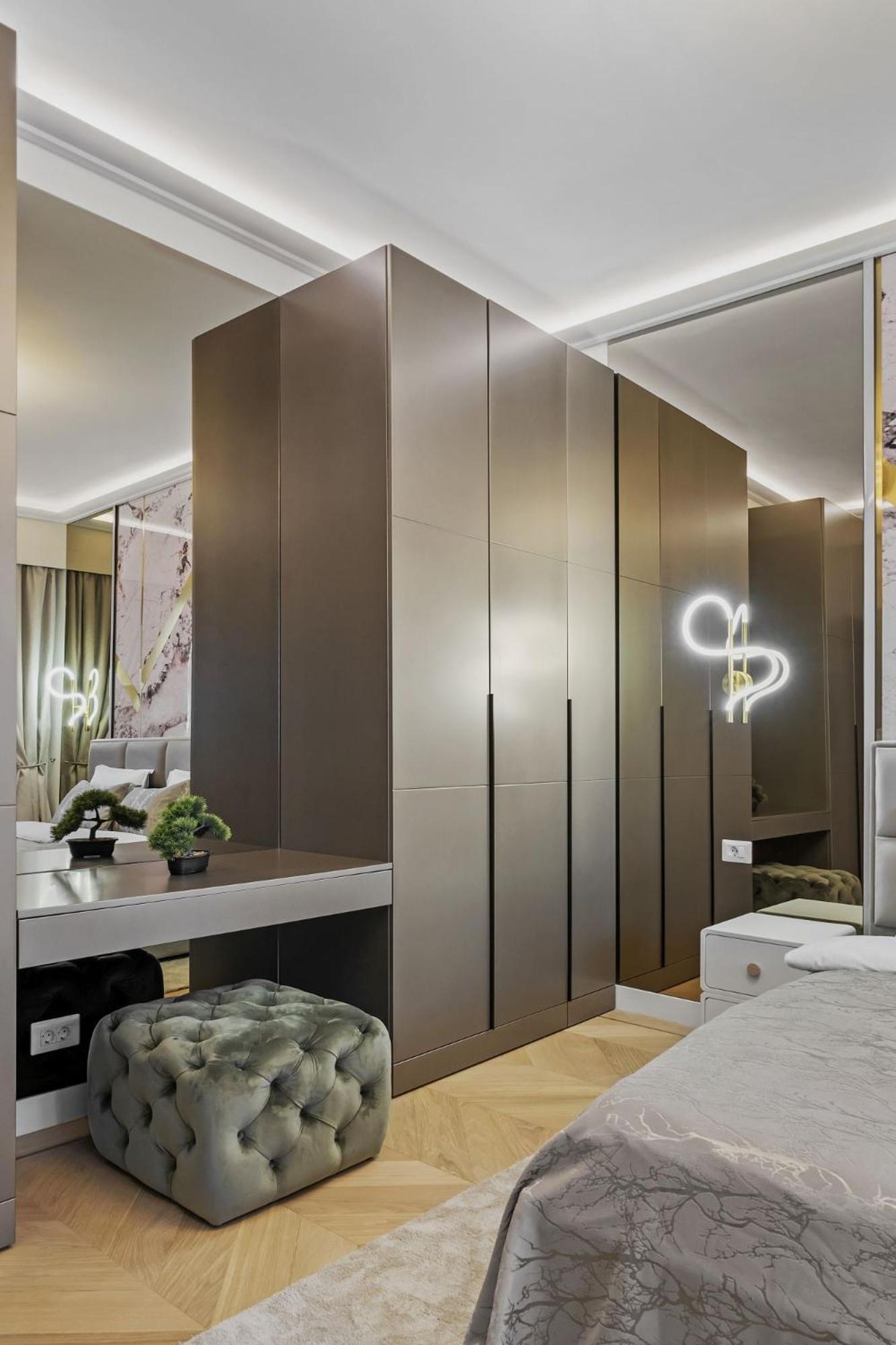 Central Two Rooms Apartment The Paradise Of Lights Бухарест Екстер'єр фото